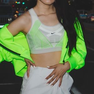 Nike Tech Pack Classic Bra